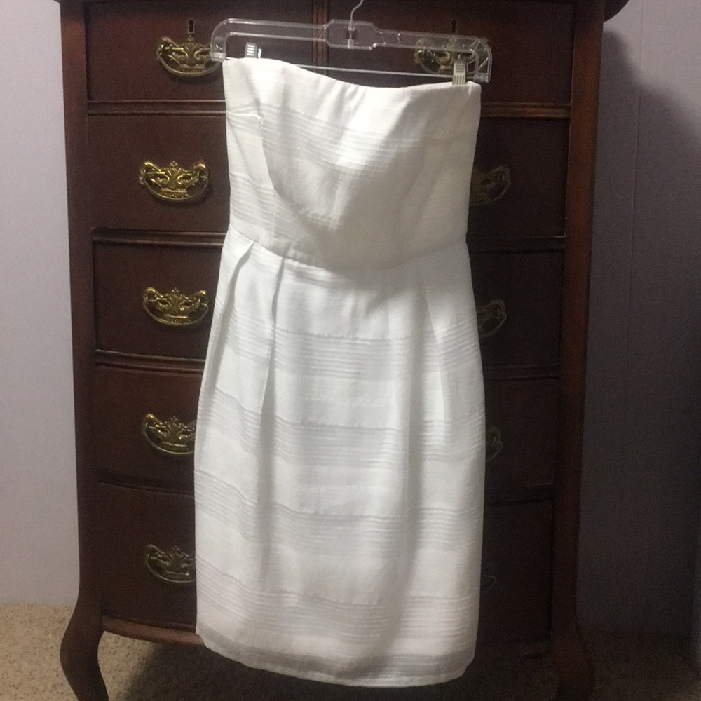 White strapless dress with light boning.